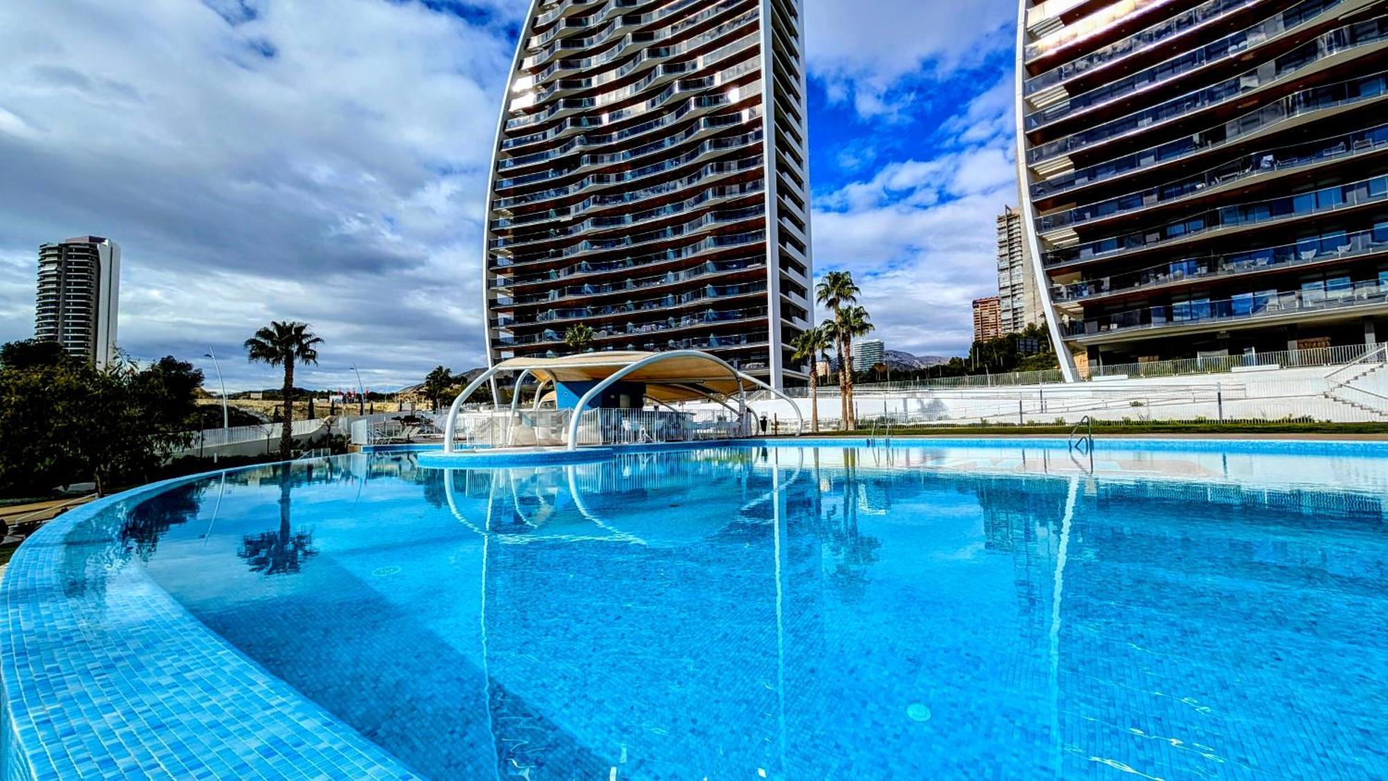 Sunset Waves Golden Apartments Бенидорм Екстериор снимка